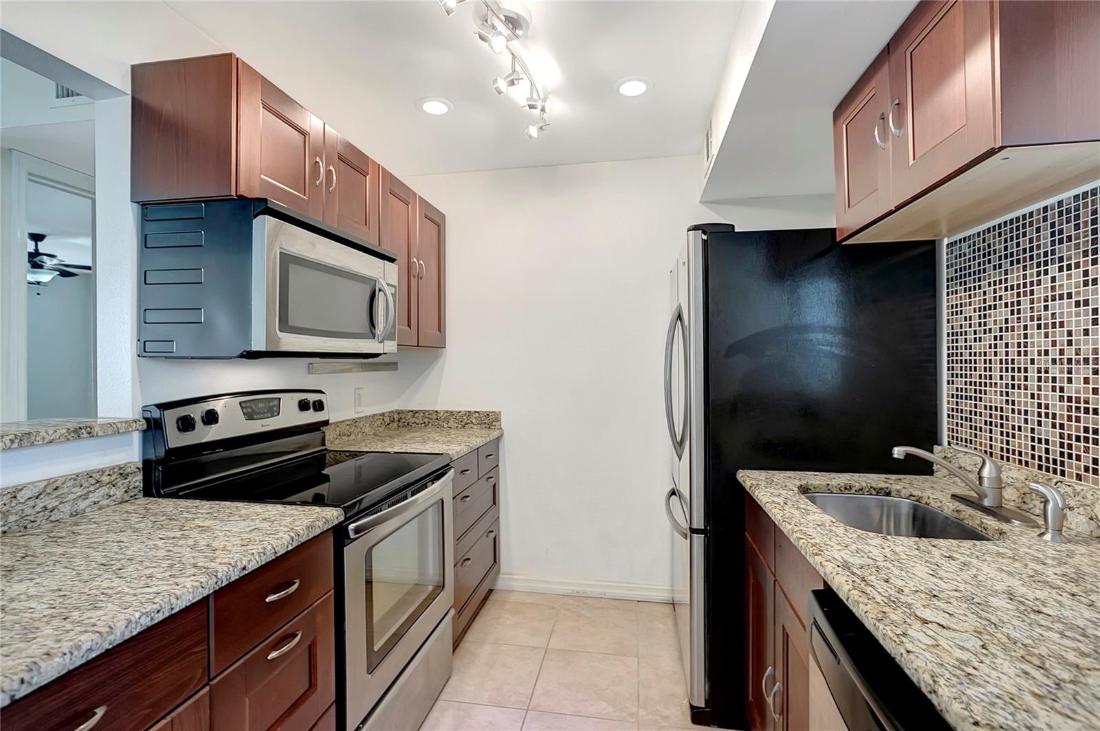 3206 W AZEELE ST #126, TAMPA, FL, 33609