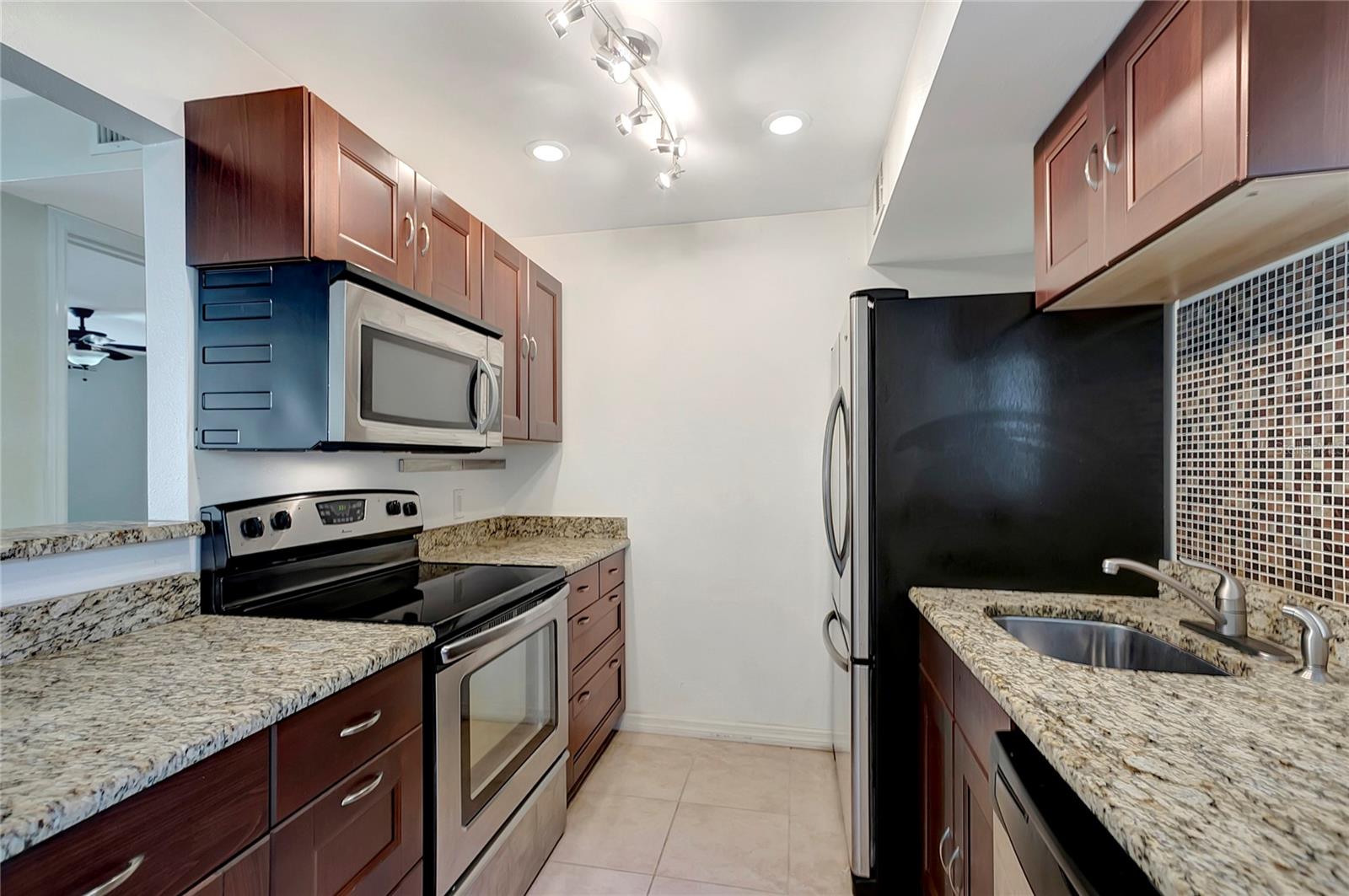 3206 W AZEELE ST #126, TAMPA, FL, 33609