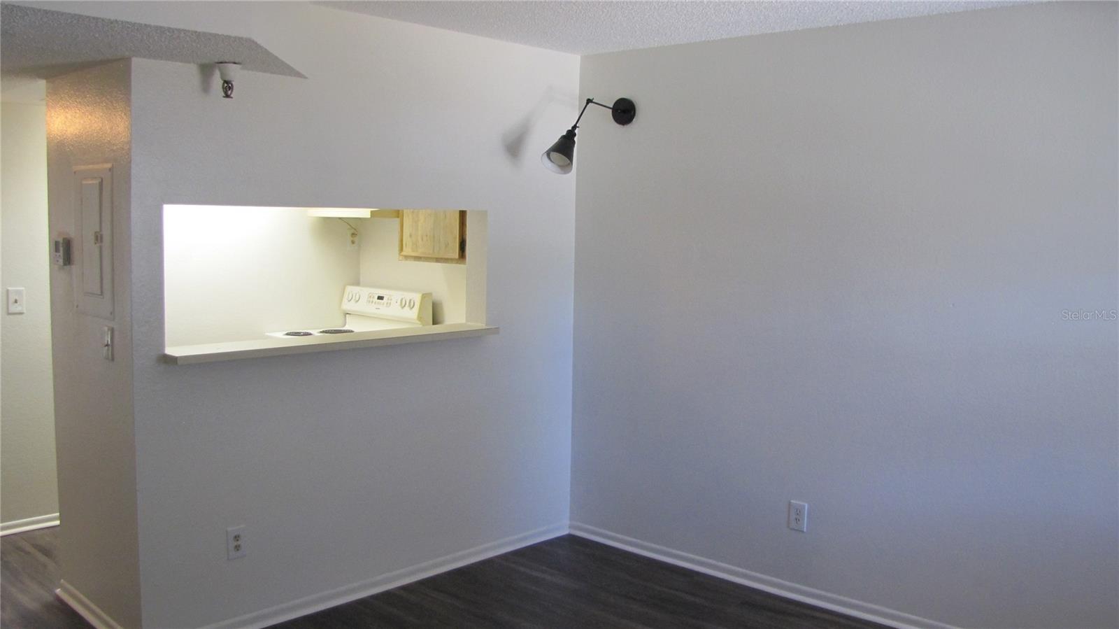 7238 E BANK DR, TAMPA, FL, 33617