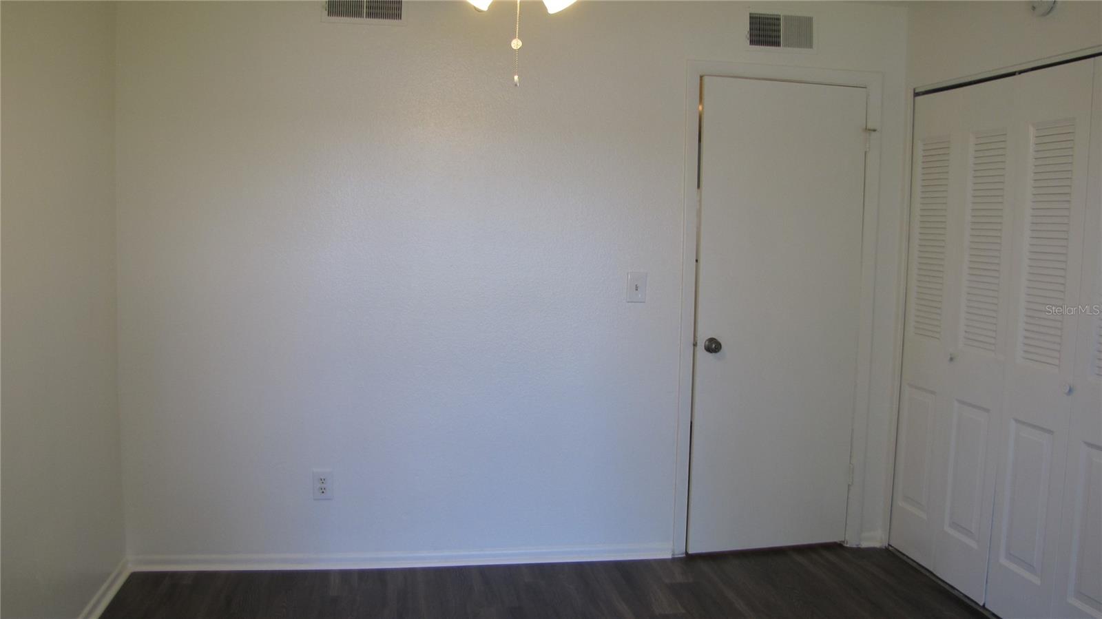 7238 E BANK DR, TAMPA, FL, 33617