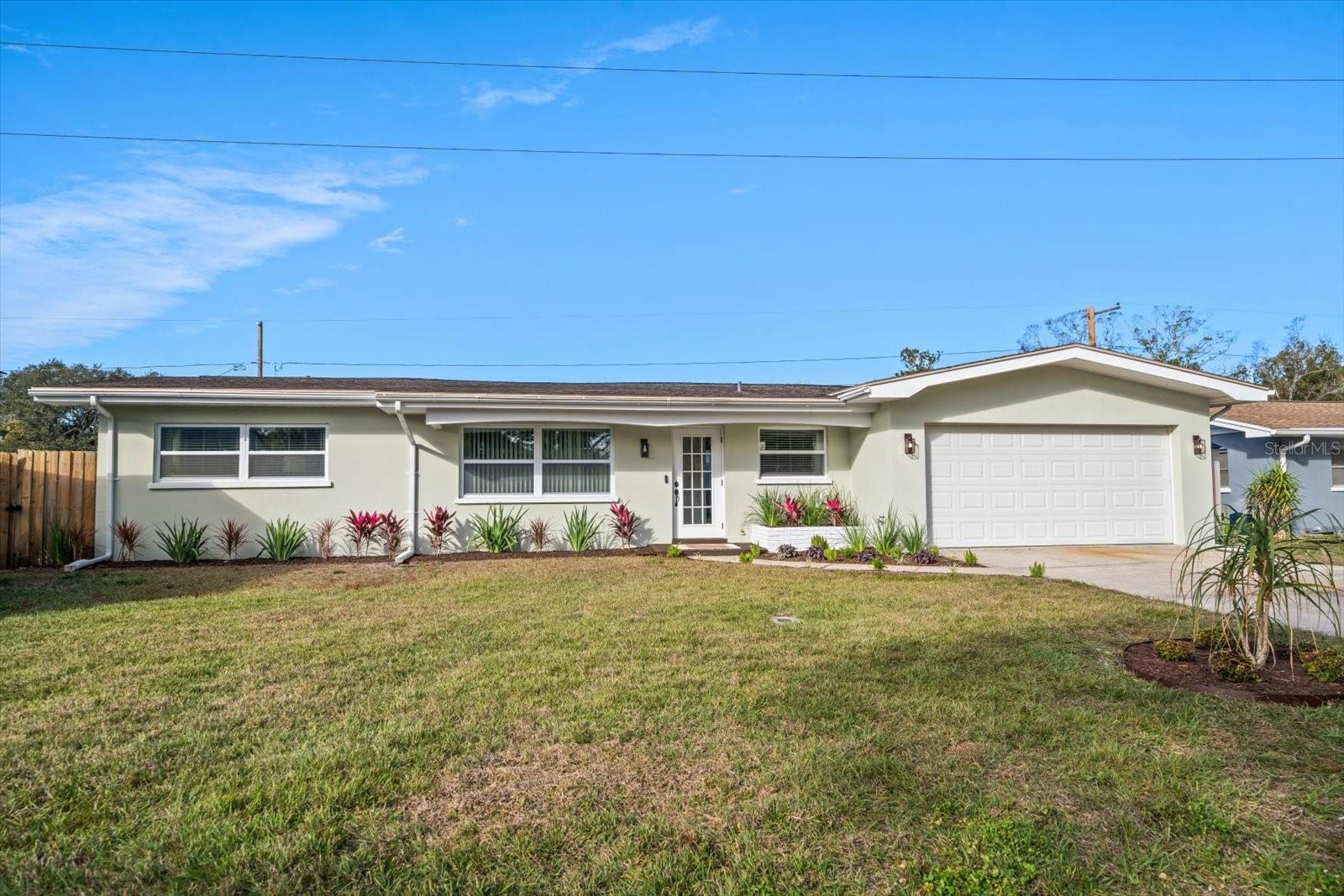 1044 PORTER DR, LARGO, FL, 33771