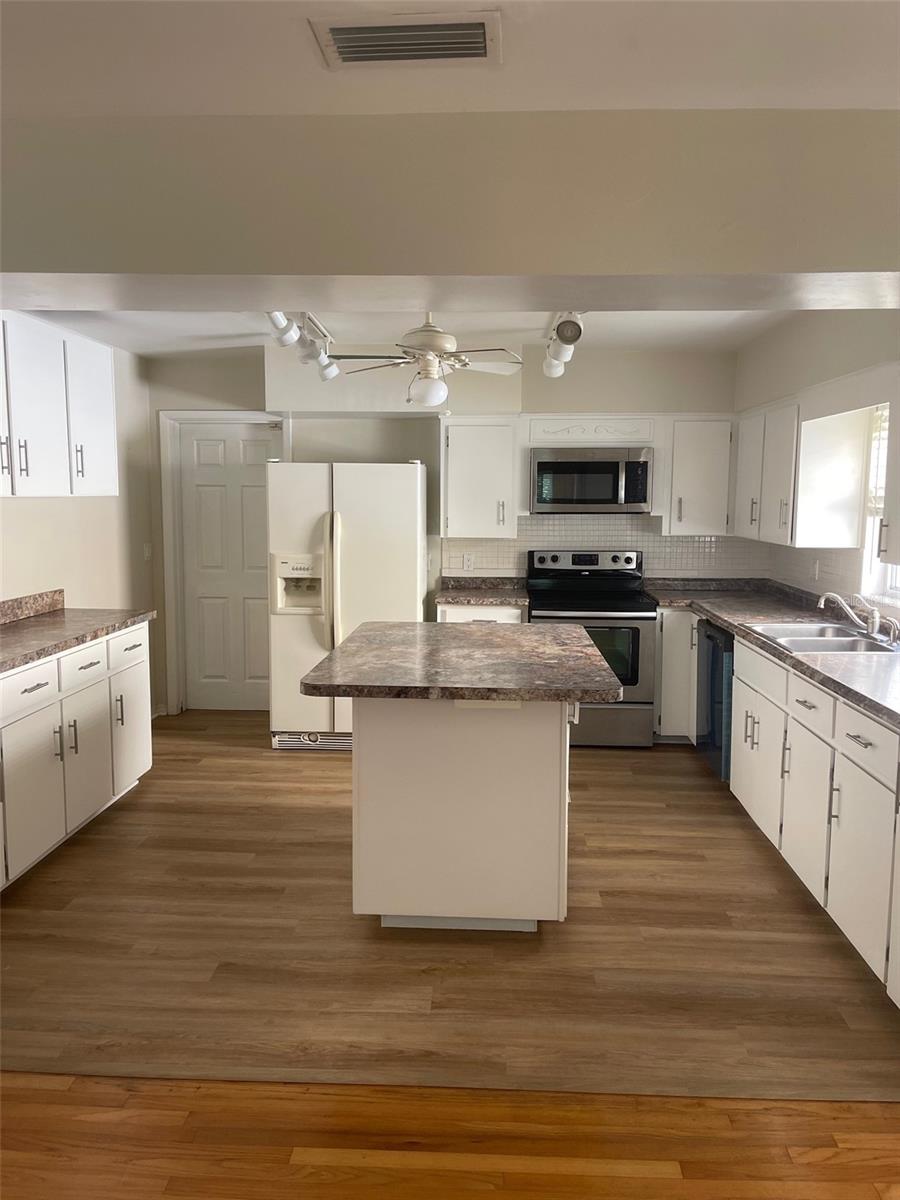 630 44TH AVE N, ST PETERSBURG, FL, 33703