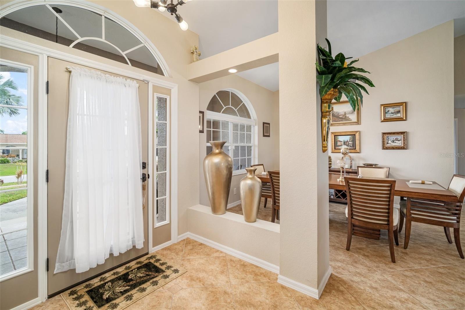 121 COLONIAL ST SW, PORT CHARLOTTE, FL, 33952