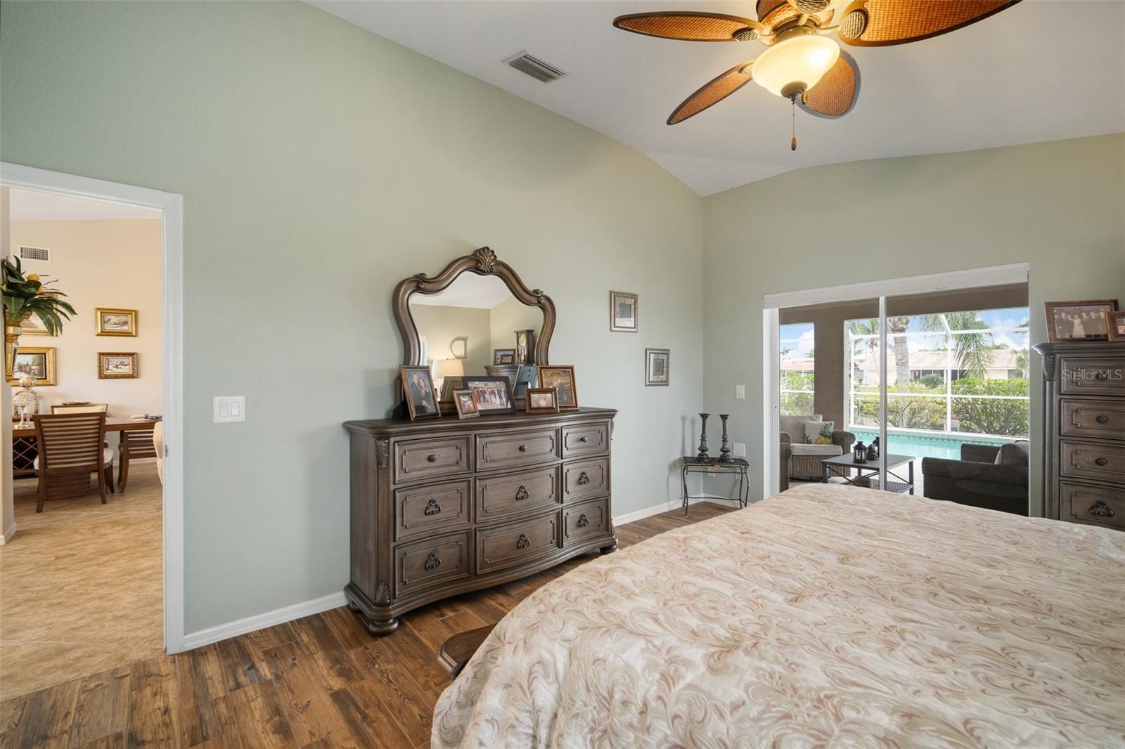 121 COLONIAL ST SW, PORT CHARLOTTE, FL, 33952