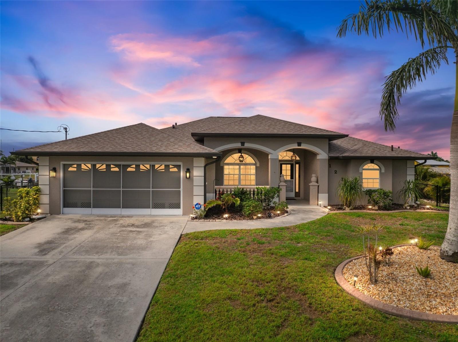 121 COLONIAL ST SW, PORT CHARLOTTE, FL, 33952