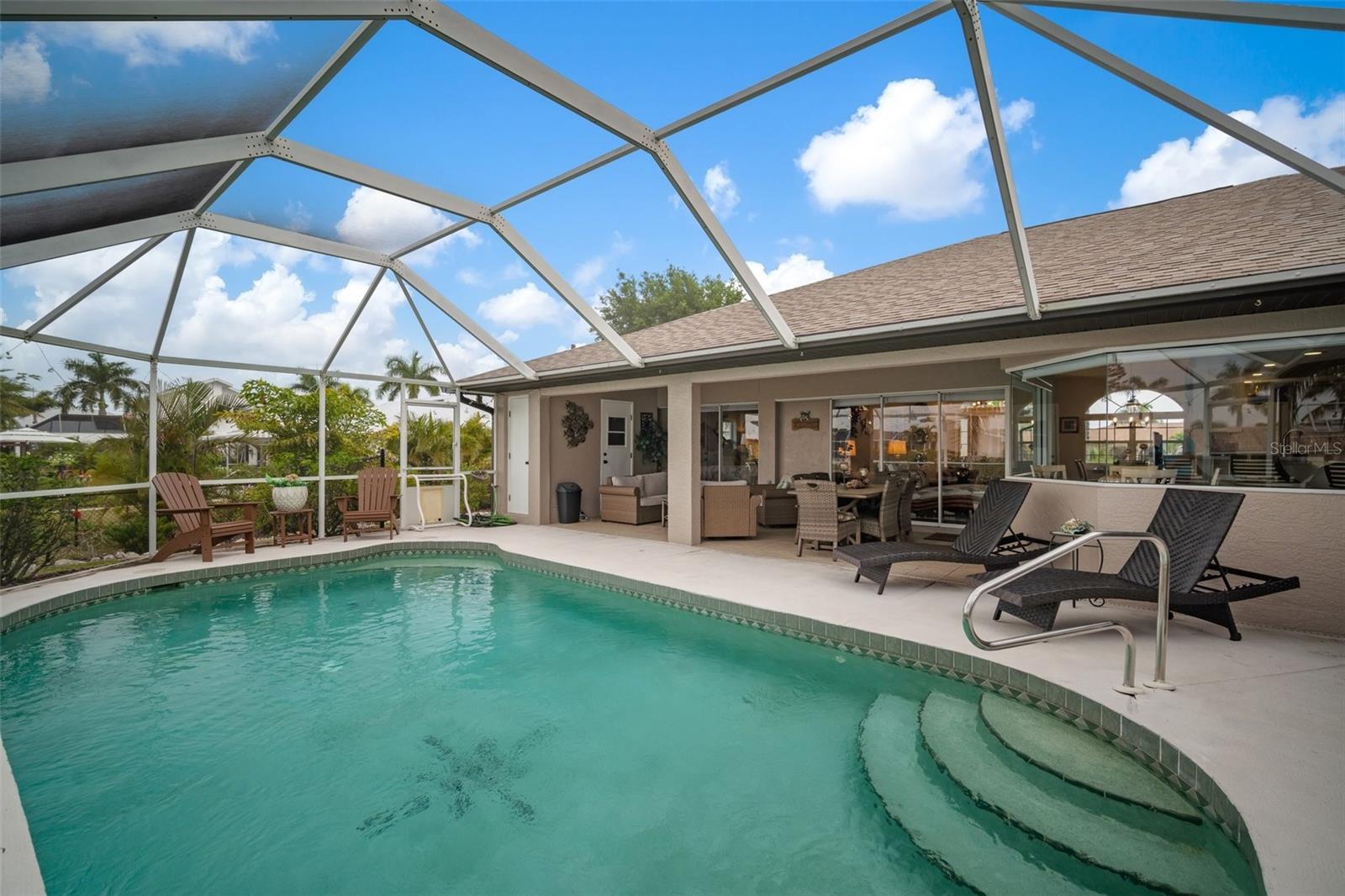 121 COLONIAL ST SW, PORT CHARLOTTE, FL, 33952