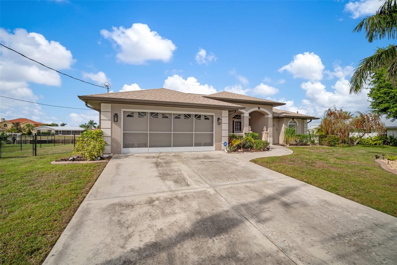 121 COLONIAL ST SW, PORT CHARLOTTE, FL, 33952