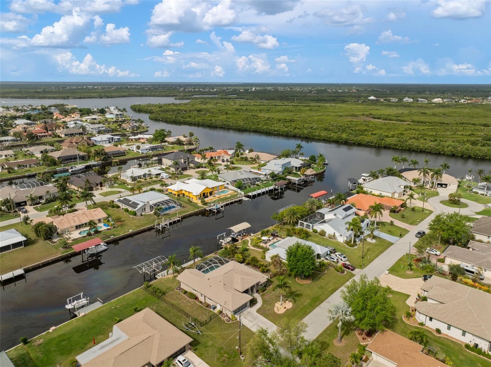 121 COLONIAL ST SW, PORT CHARLOTTE, FL, 33952