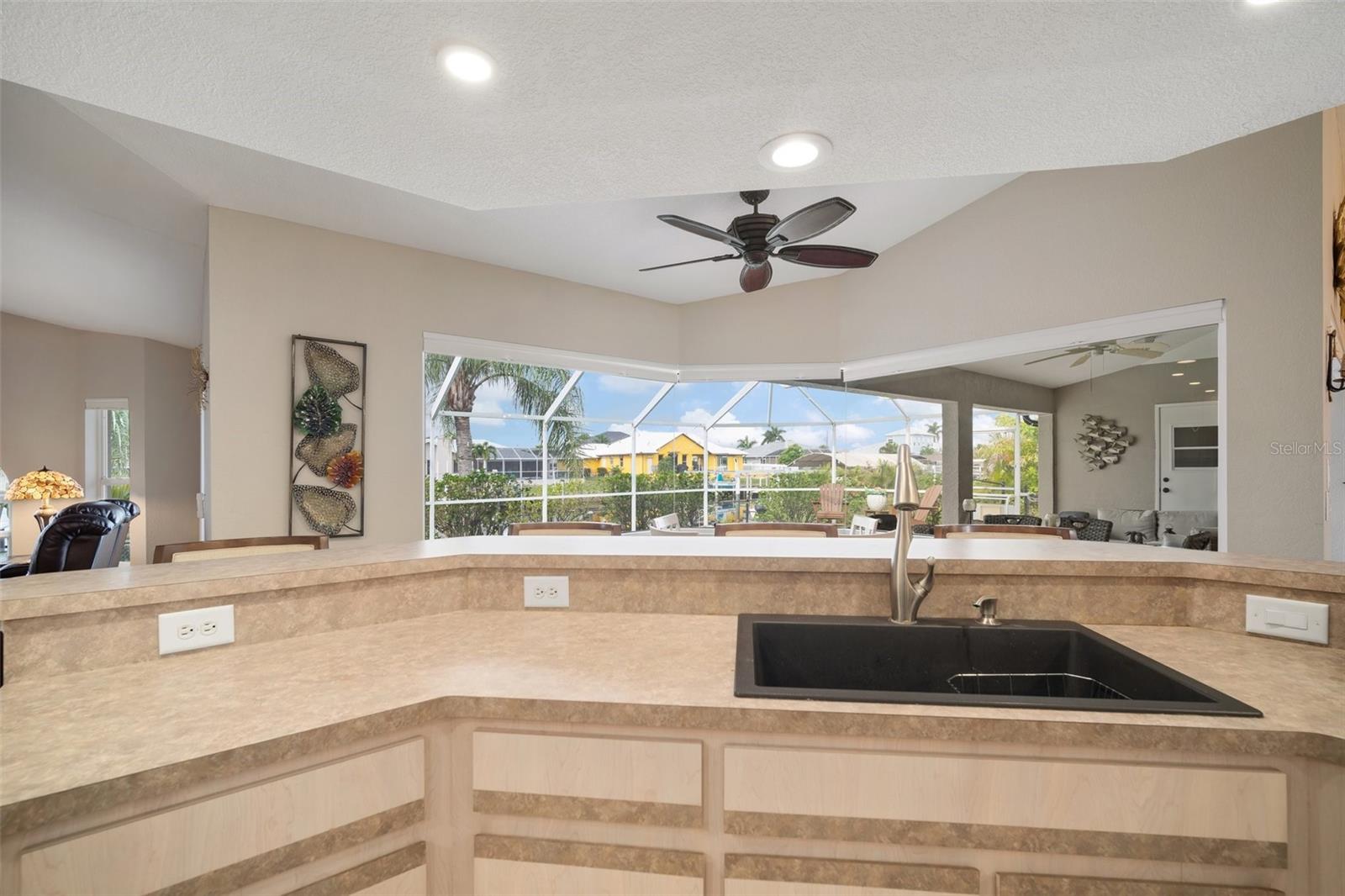 121 COLONIAL ST SW, PORT CHARLOTTE, FL, 33952