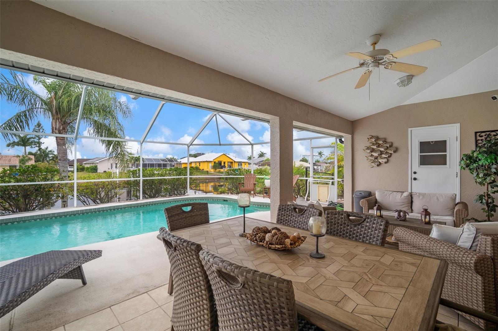 121 COLONIAL ST SW, PORT CHARLOTTE, FL, 33952