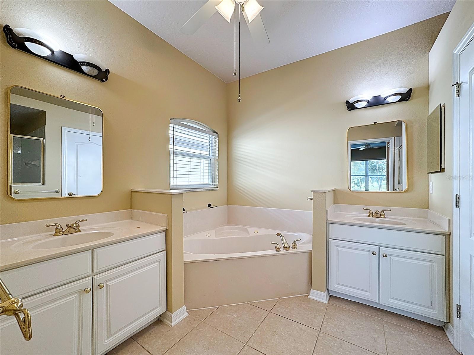 2409 TWICKINGHAM CT, CLERMONT, FL, 34711