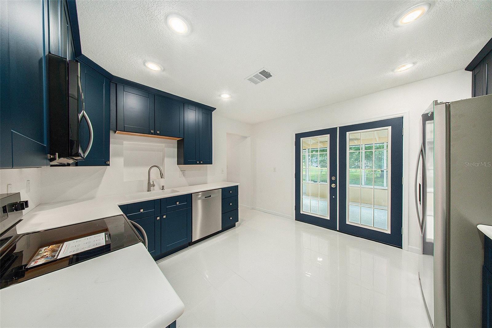 311 NE 5TH AVE, MULBERRY, FL, 33860