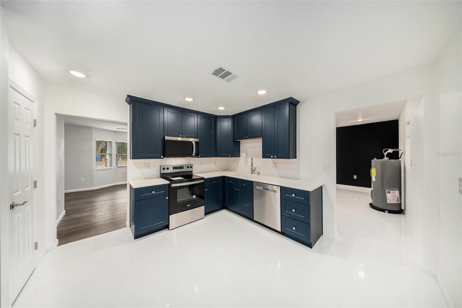 311 NE 5TH AVE, MULBERRY, FL, 33860