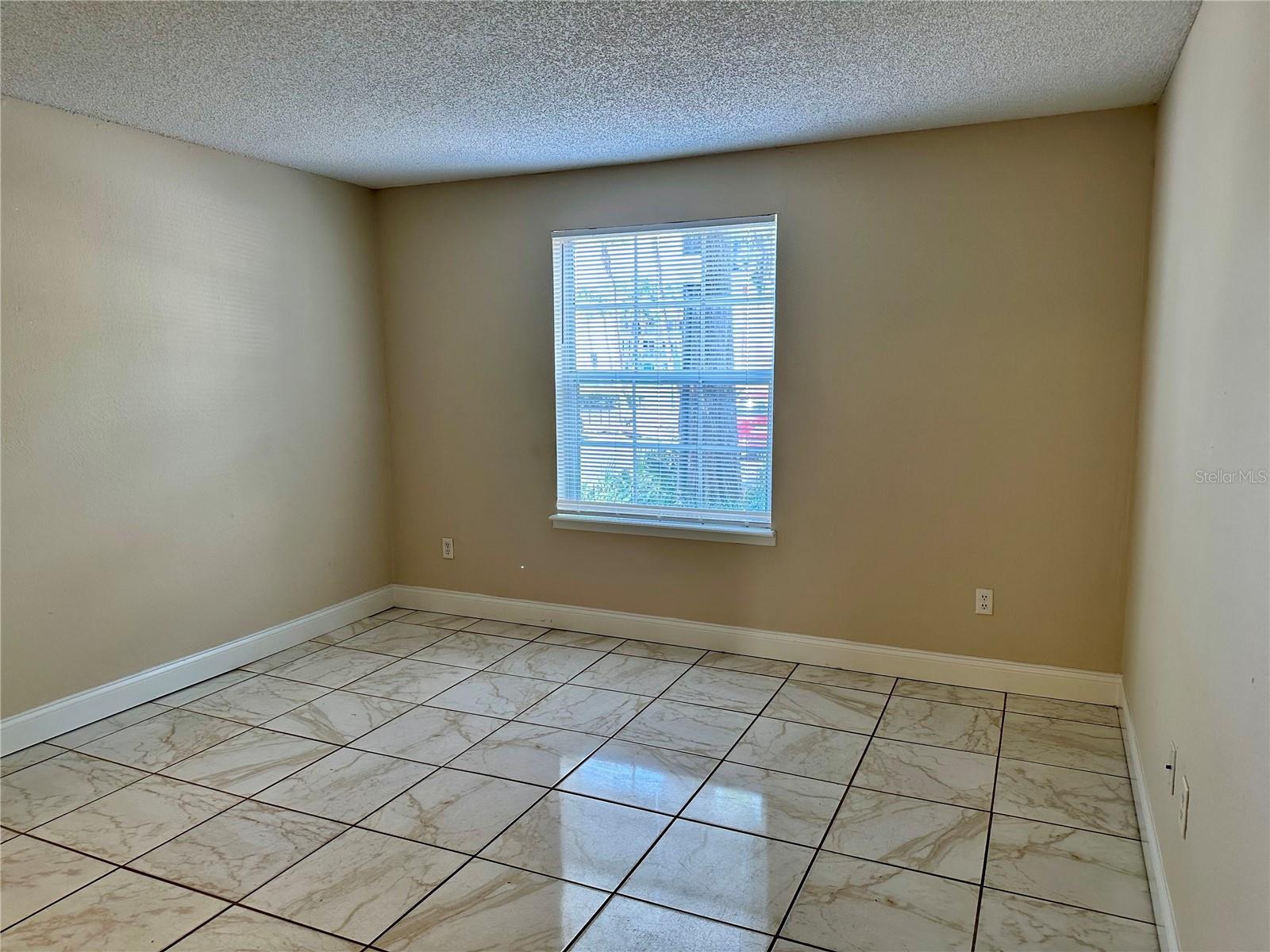 4010 VERSAILLES DR #4010C, ORLANDO, FL, 32808