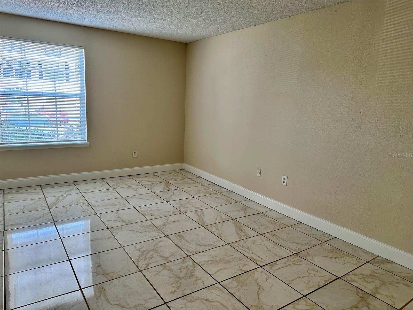 4010 VERSAILLES DR #4010C, ORLANDO, FL, 32808