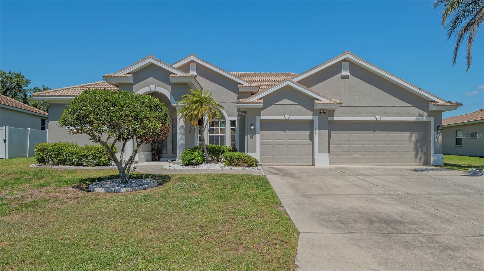 A4647633 Property Photo