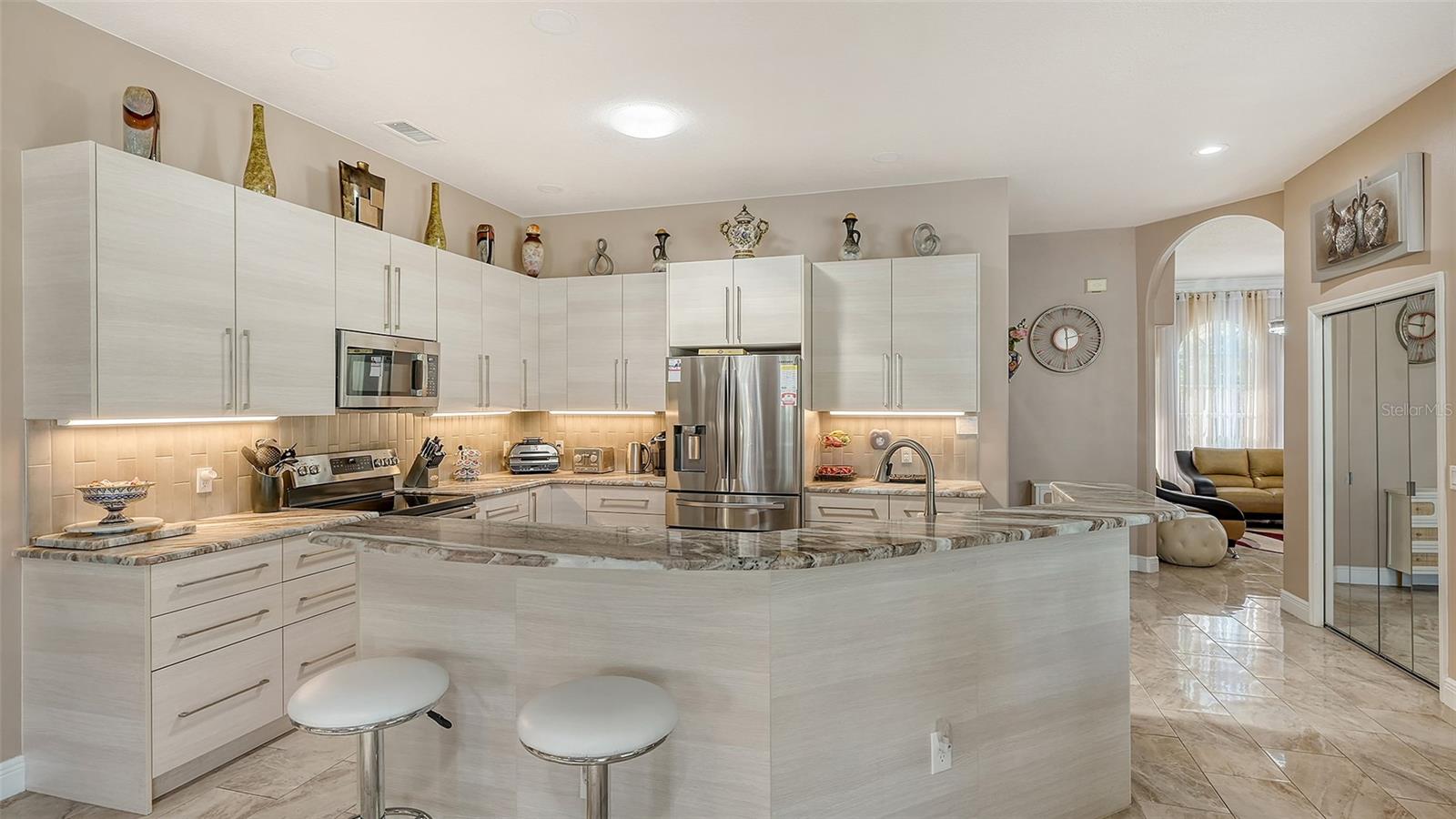 A4647633 Property Photo