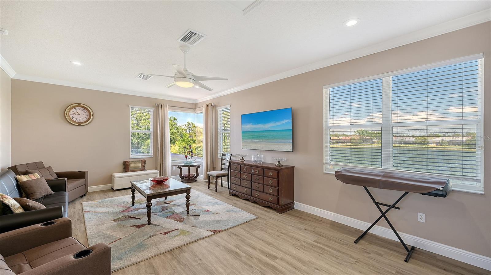 A4647633 Property Photo