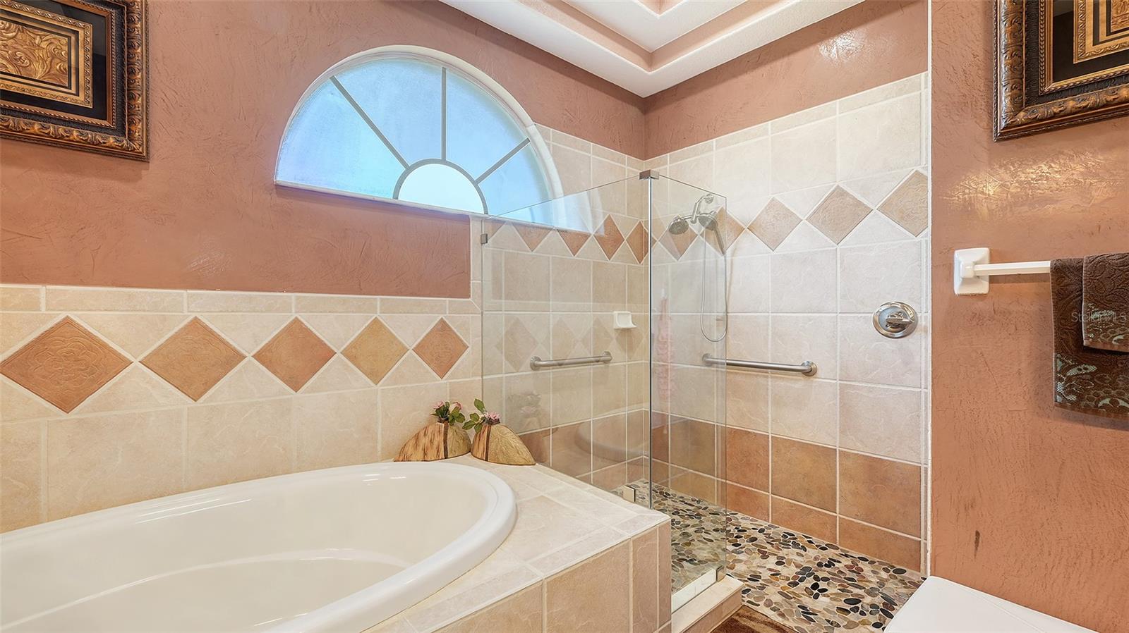 A4647633 Property Photo