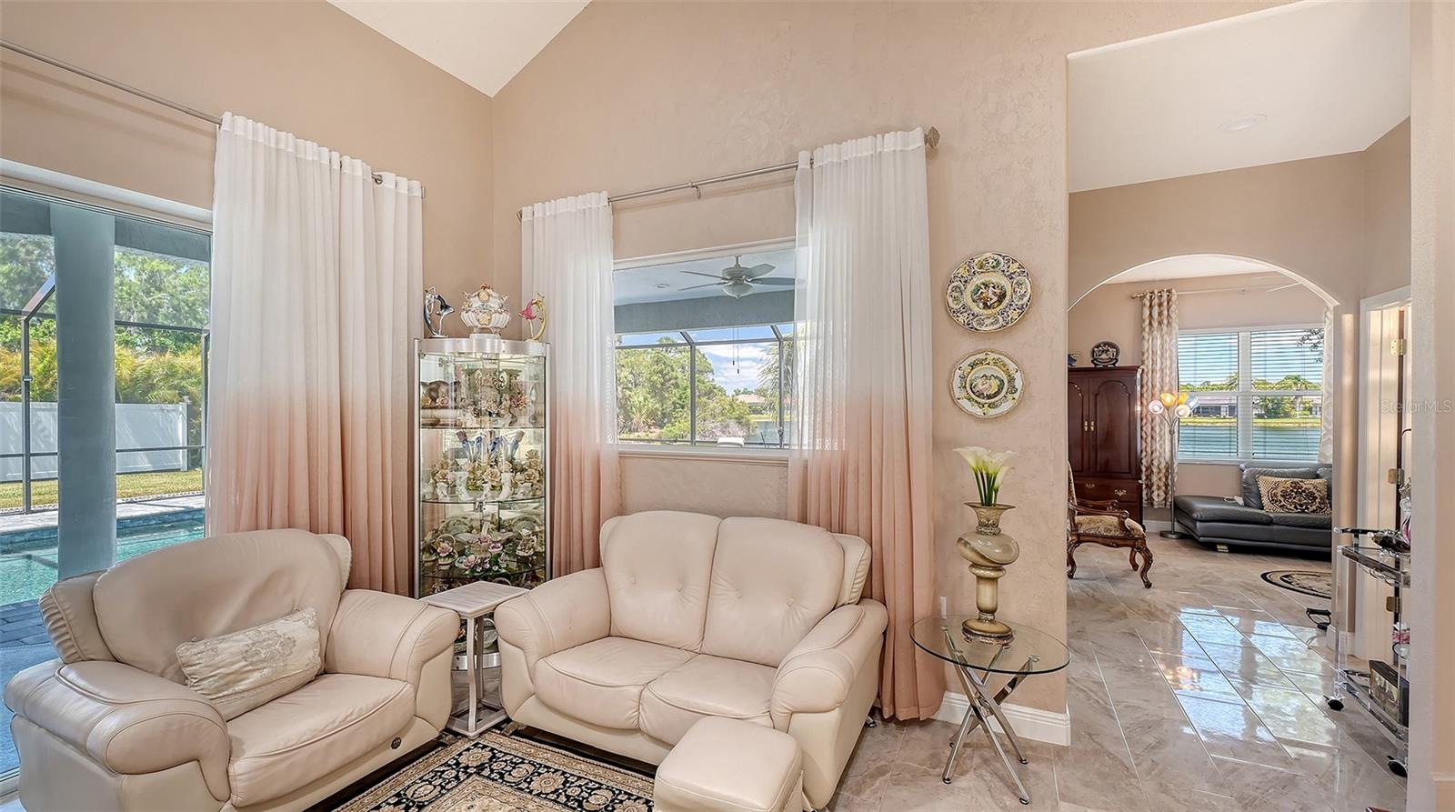 A4647633 Property Photo