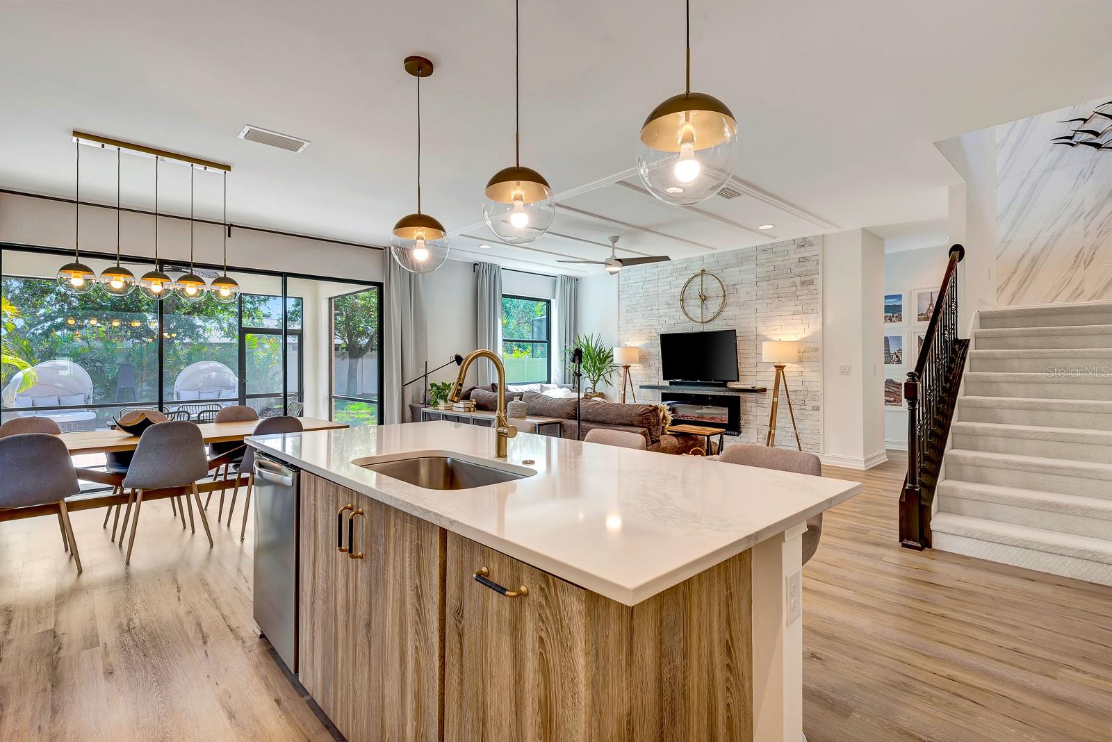 1094 BRADBERRY DR, NOKOMIS, FL, 34275
