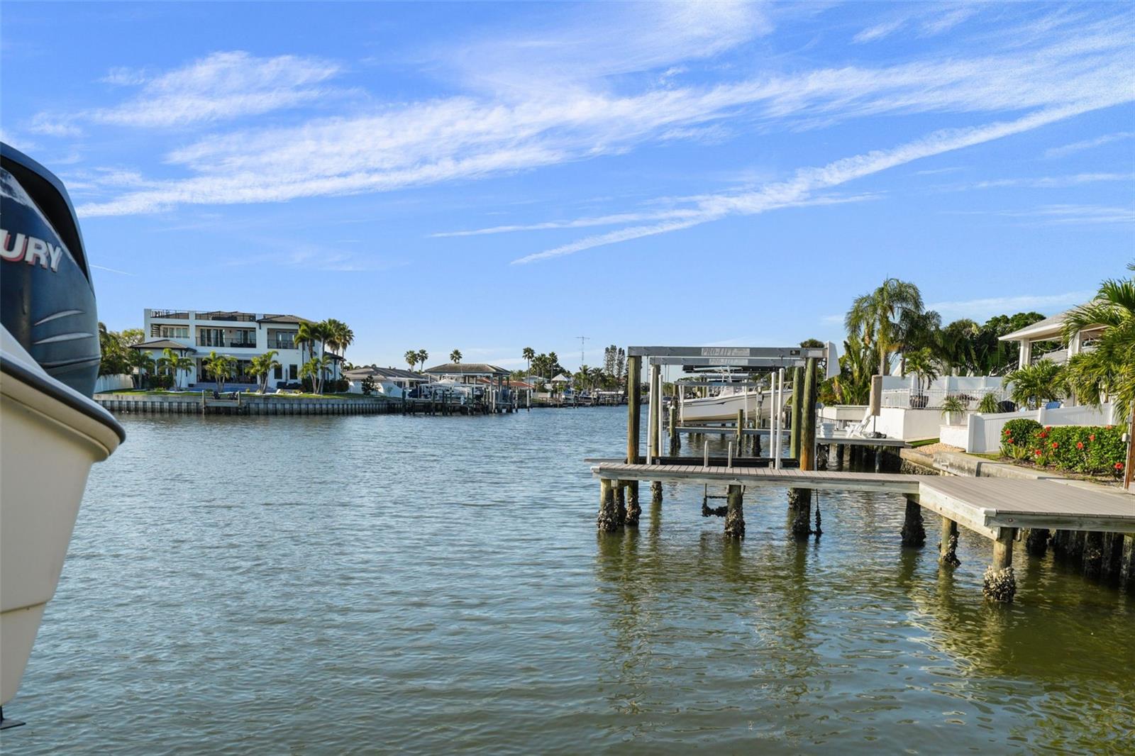 3918 VERSAILLES DR, TAMPA, FL, 33634