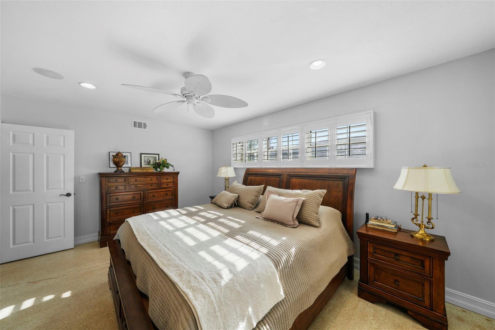 3918 VERSAILLES DR, TAMPA, FL, 33634