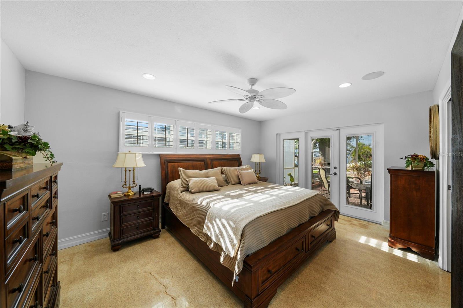 3918 VERSAILLES DR, TAMPA, FL, 33634