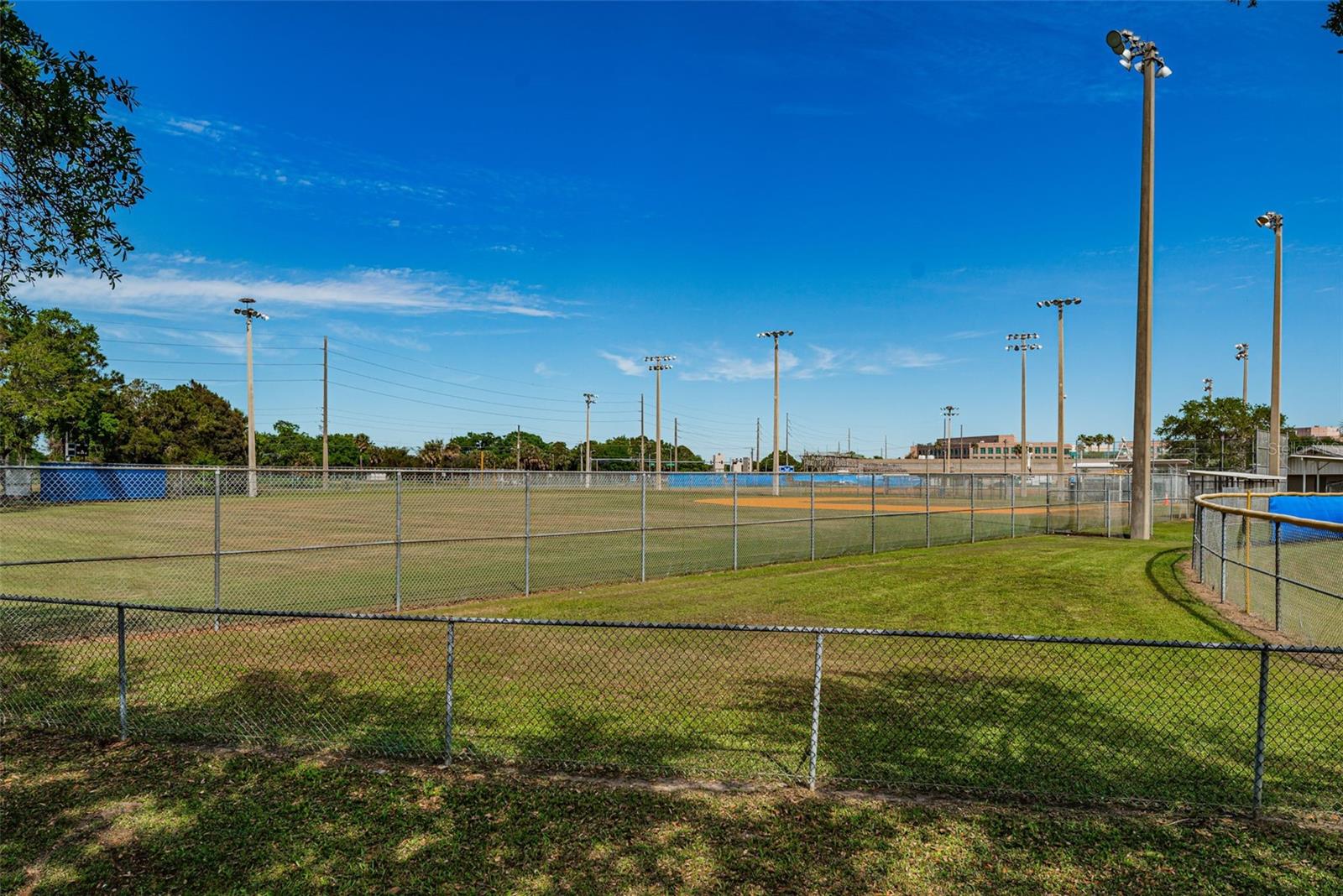 3918 VERSAILLES DR, TAMPA, FL, 33634