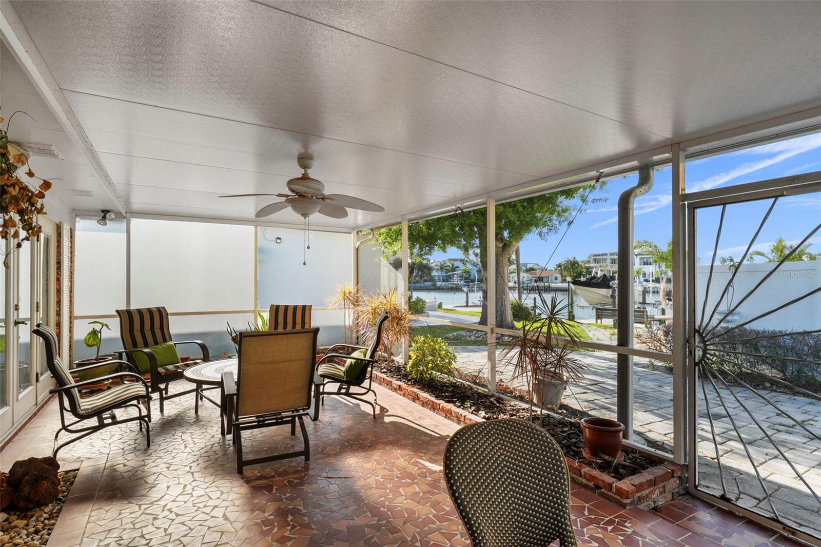 3918 VERSAILLES DR, TAMPA, FL, 33634