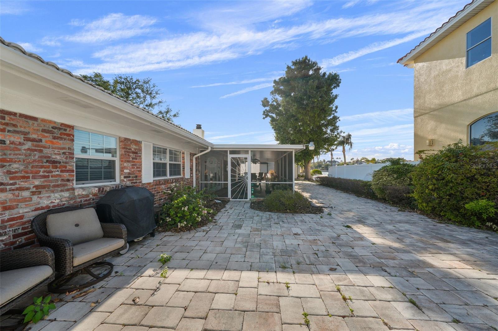 3918 VERSAILLES DR, TAMPA, FL, 33634