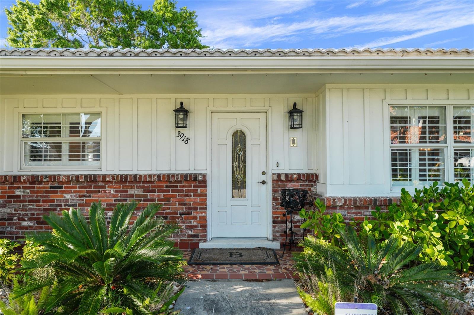 3918 VERSAILLES DR, TAMPA, FL, 33634