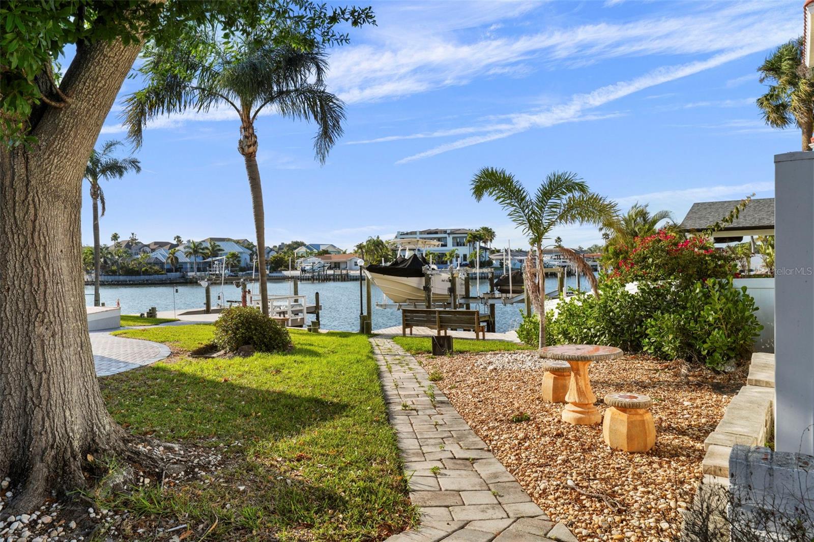 3918 VERSAILLES DR, TAMPA, FL, 33634