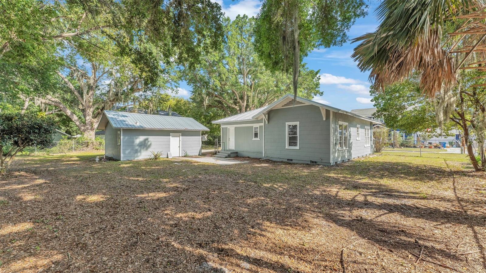 2203 AVENUE F NW, WINTER HAVEN, FL, 33880