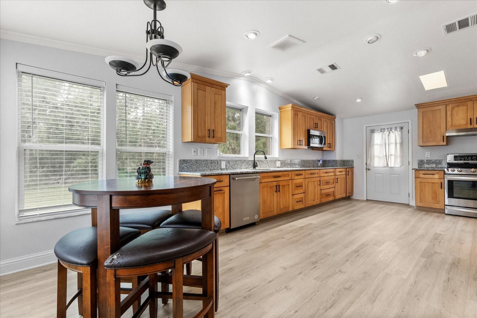 10809 CEDAR COVE DRIVE, THONOTOSASSA, FL, 33592
