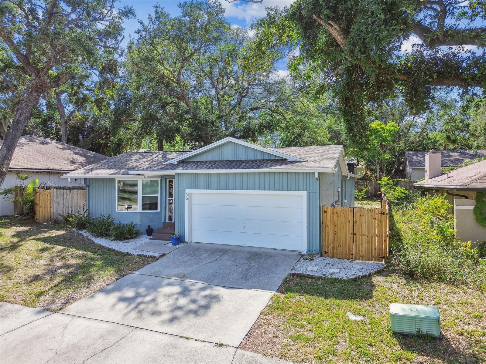 35 HARBOR OAKS CIR, SAFETY HARBOR, FL, 34695