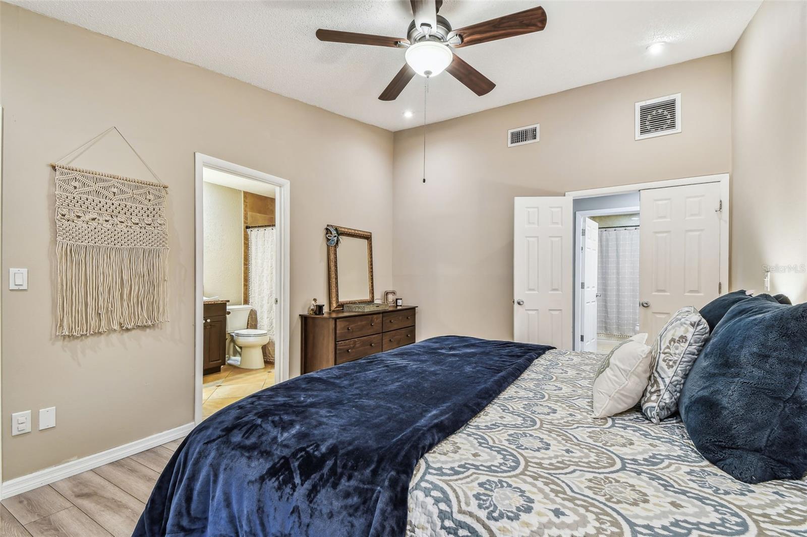 35 HARBOR OAKS CIR, SAFETY HARBOR, FL, 34695