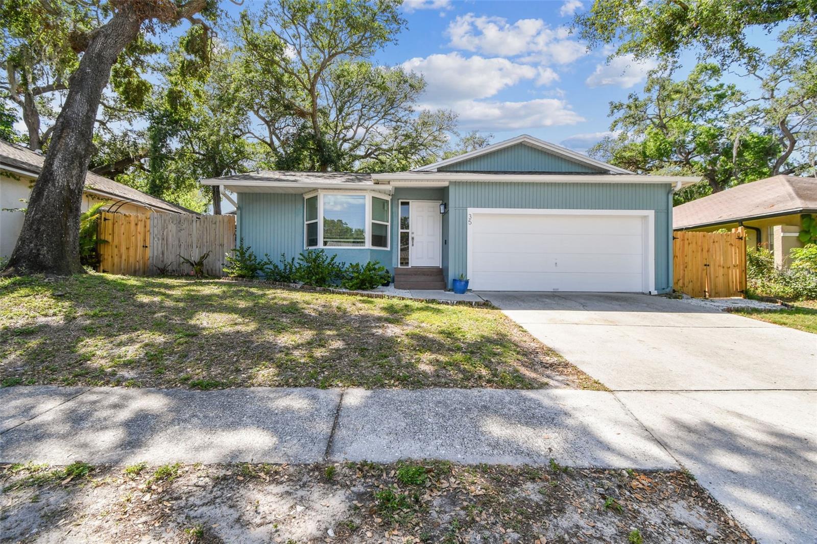 35 HARBOR OAKS CIR, SAFETY HARBOR, FL, 34695