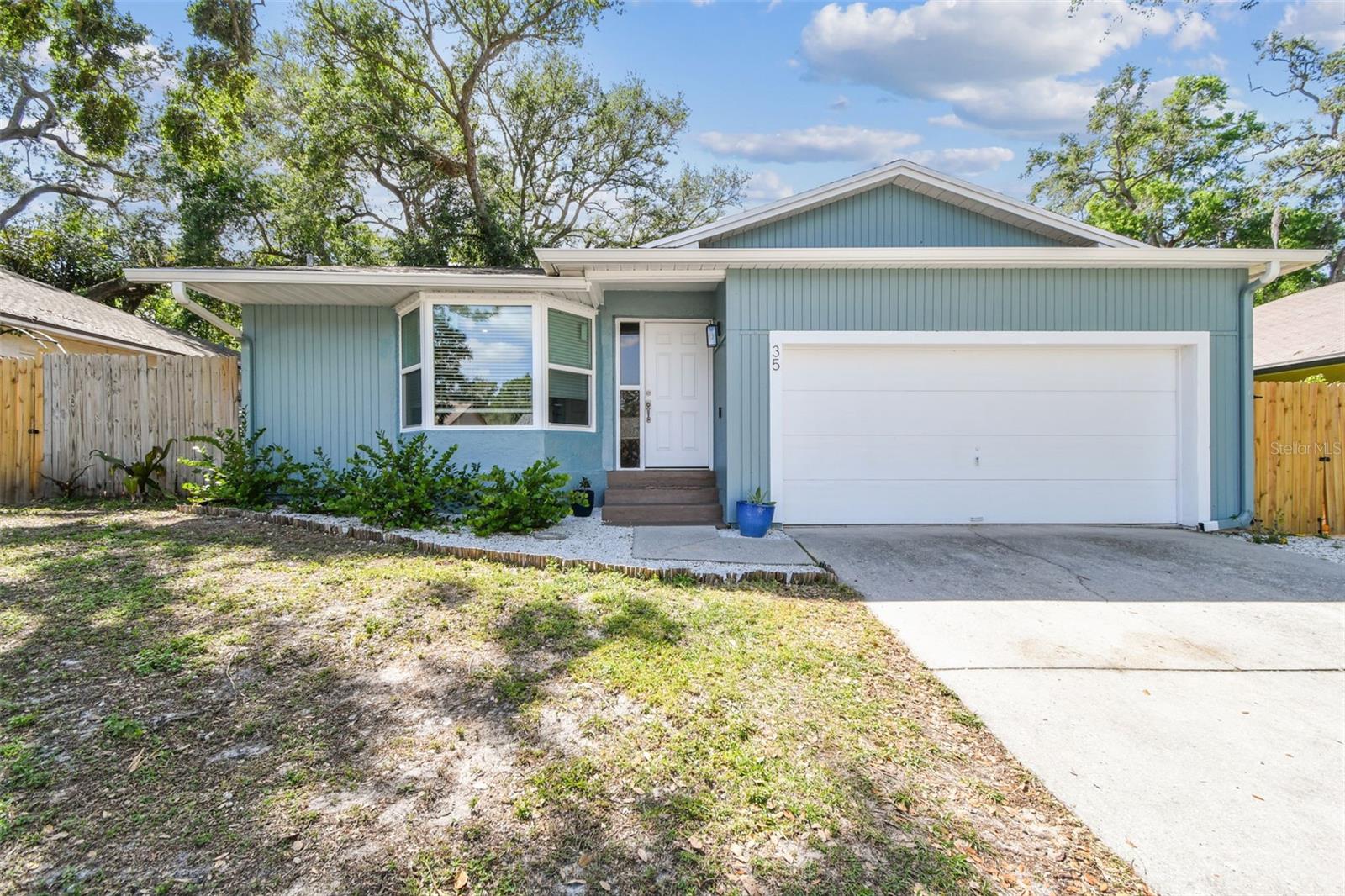 35 HARBOR OAKS CIR, SAFETY HARBOR, FL, 34695