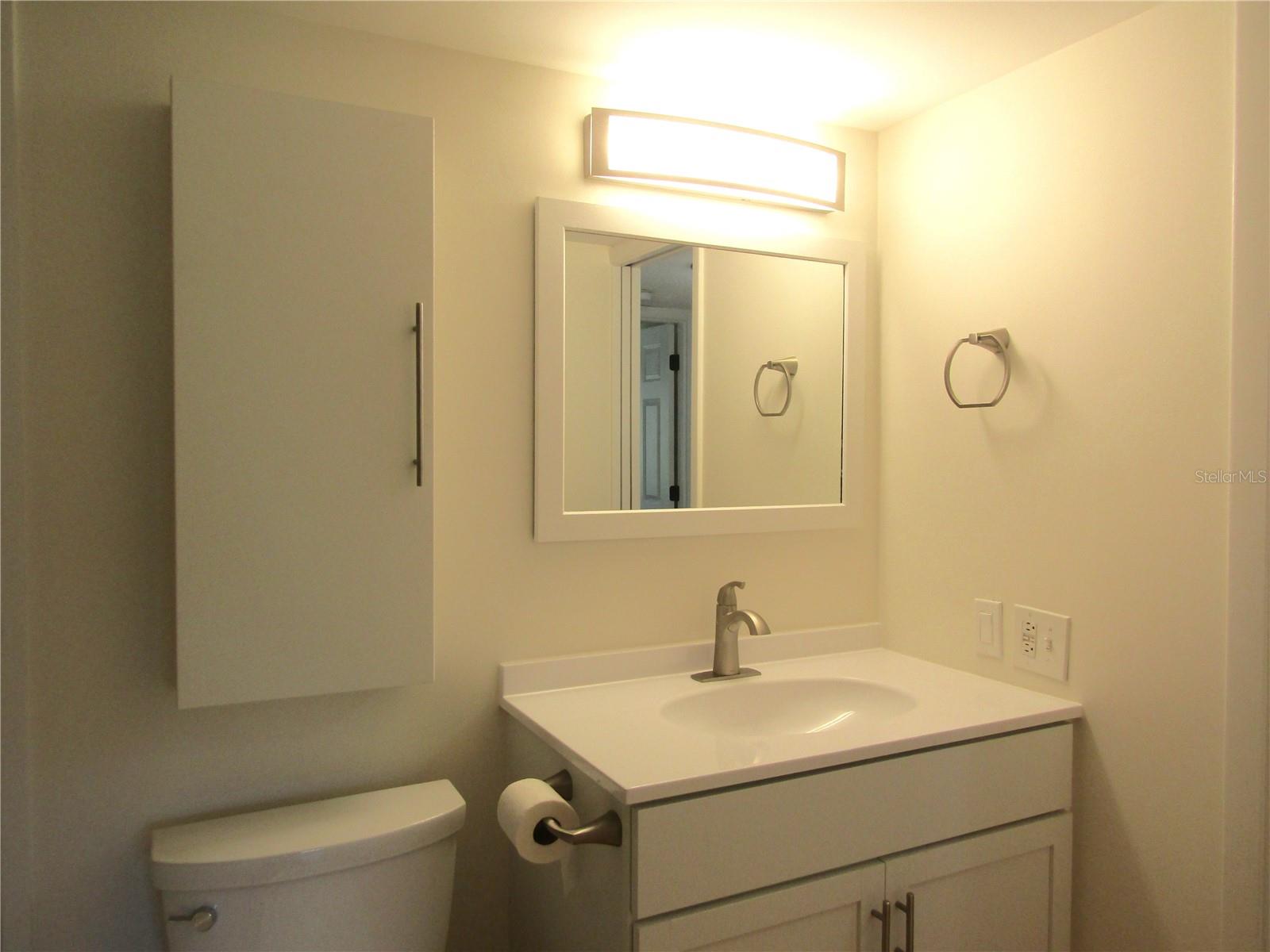 5715 GARDENS DR #102, SARASOTA, FL, 34243