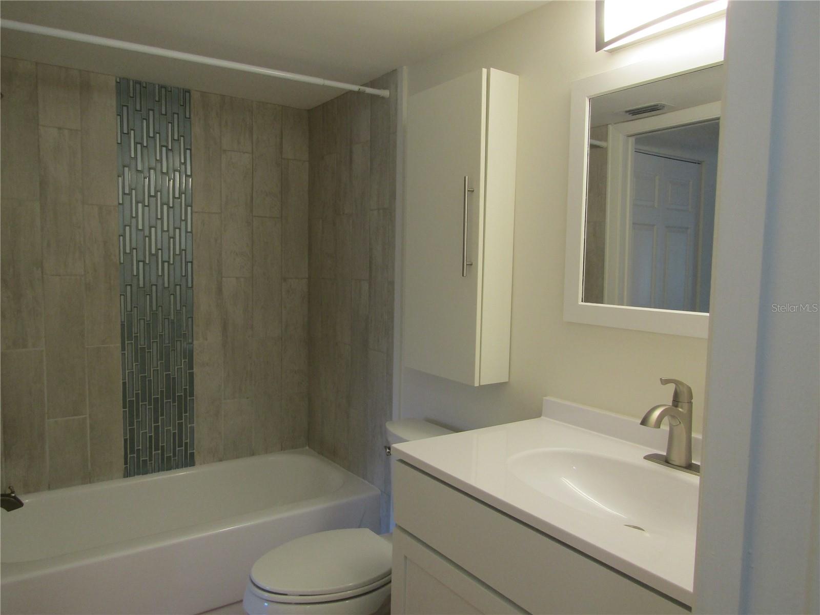 5715 GARDENS DR #102, SARASOTA, FL, 34243