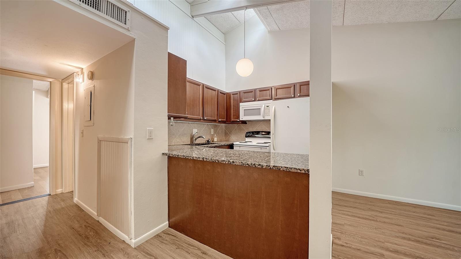 500 N JEFFERSON AVE #B-5, SARASOTA, FL, 34237