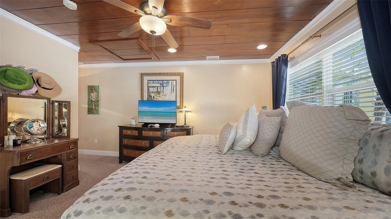 2332 ALAMEDA AVE, SARASOTA, FL, 34234