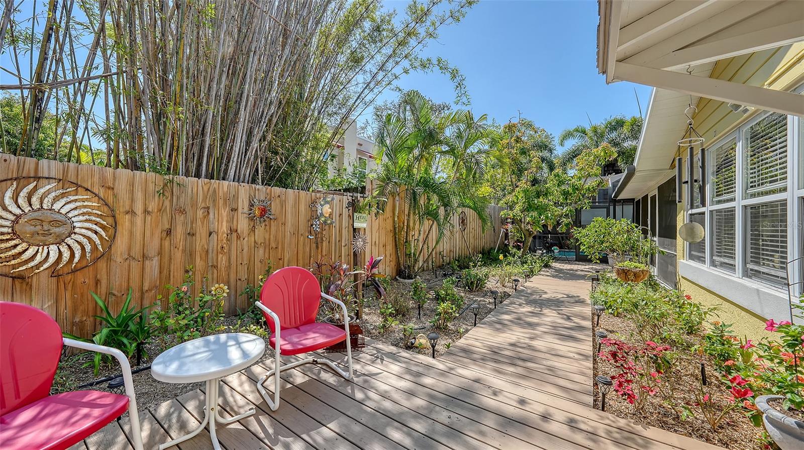 2332 ALAMEDA AVE, SARASOTA, FL, 34234