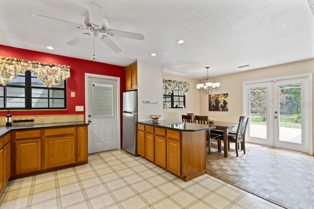 353 NW 3 AVE, MICANOPY, FL, 32667