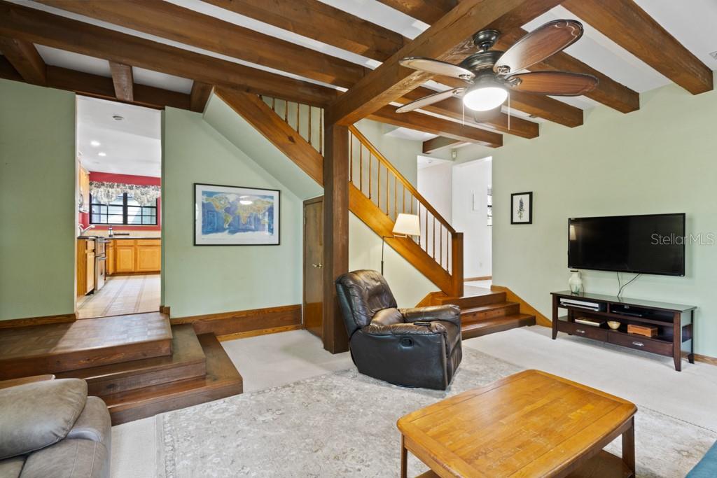 353 NW 3 AVE, MICANOPY, FL, 32667