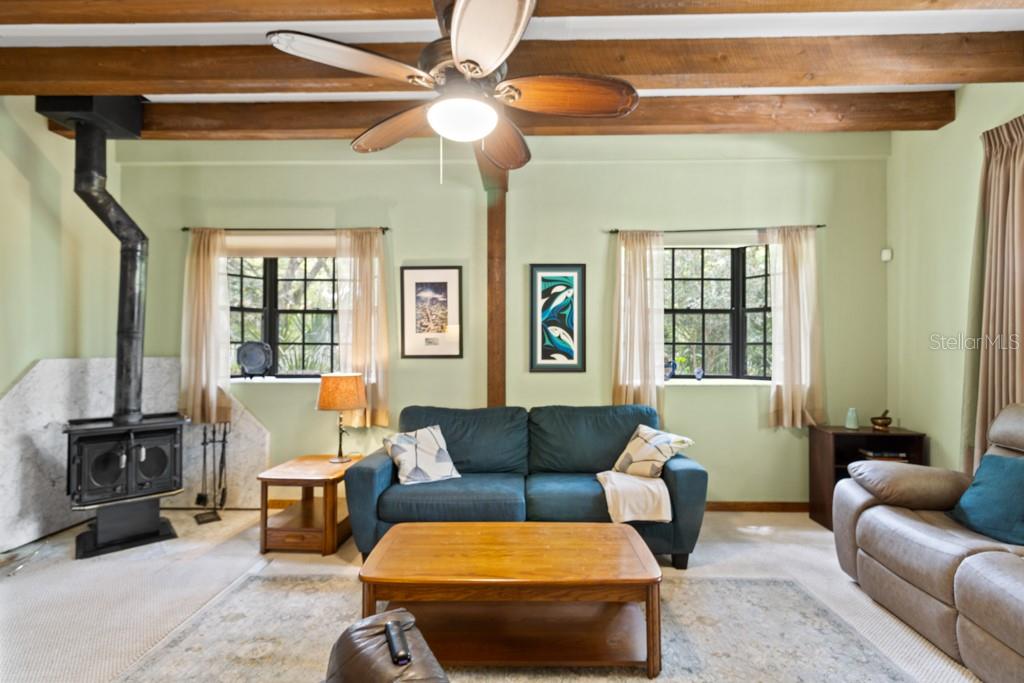 353 NW 3 AVE, MICANOPY, FL, 32667