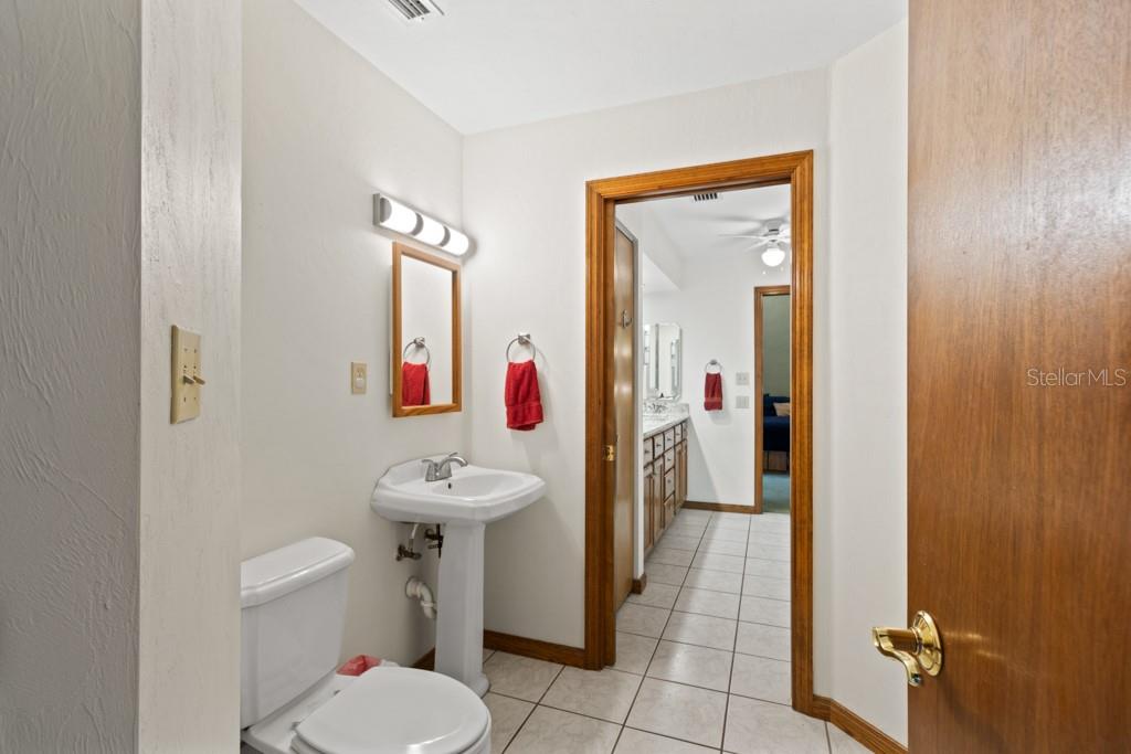 353 NW 3 AVE, MICANOPY, FL, 32667