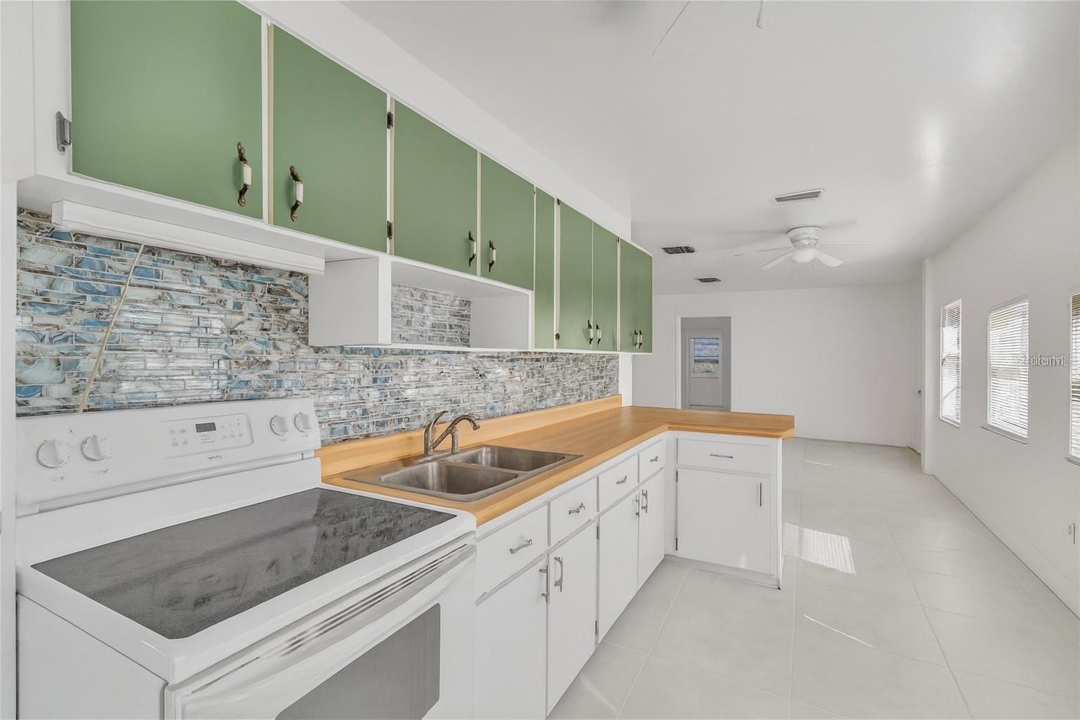 5088 COUNTY ROAD 159, WILDWOOD, FL, 34785