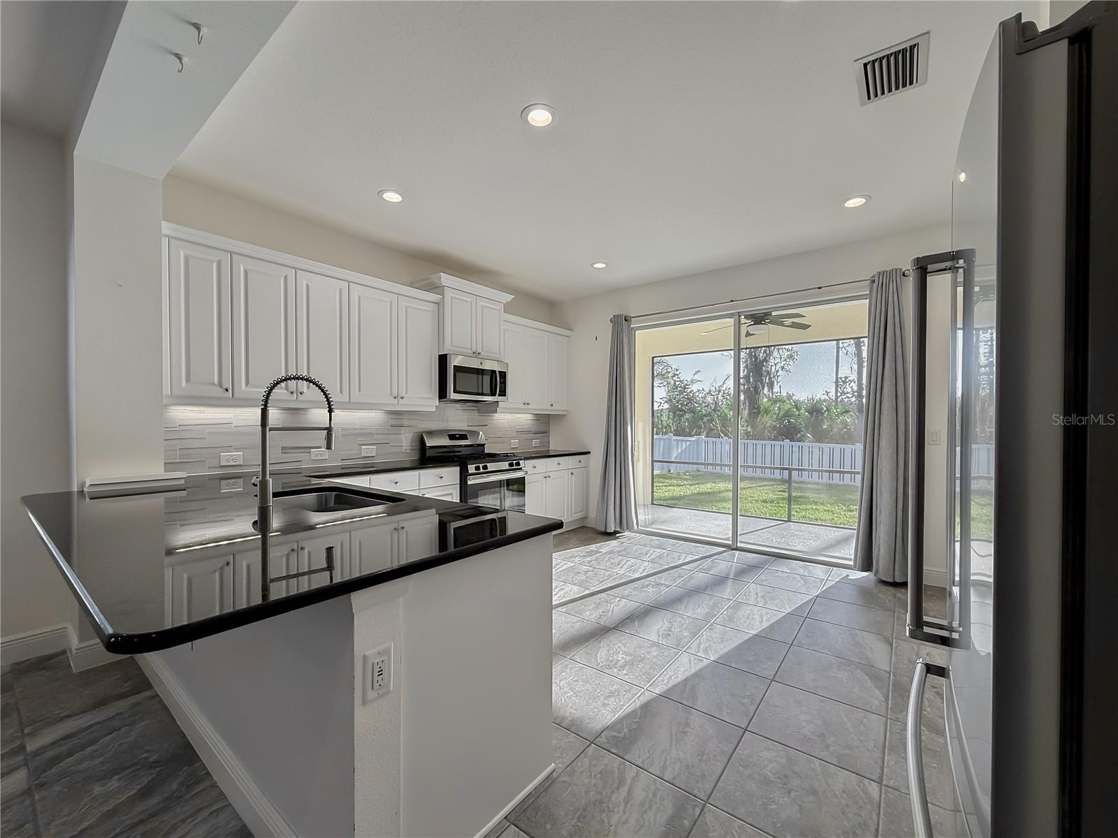 3706 SHIMMERING OAKS DR, PARRISH, FL, 34219